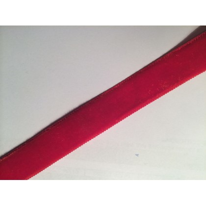 Sametová stuha, sametka šíře 16mm, červená